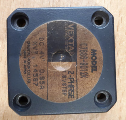 Đã qua sử dụng động cơ phụ tùng Fuji Minilab Vexta C7686-9012K nhà cung cấp