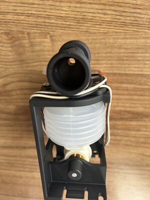 MÁY BƠM TÁI TẠO MÁY LẠNH BELLOW BELLOW IWAKI KBR-3XAU1M minilab của NORITSU nhà cung cấp